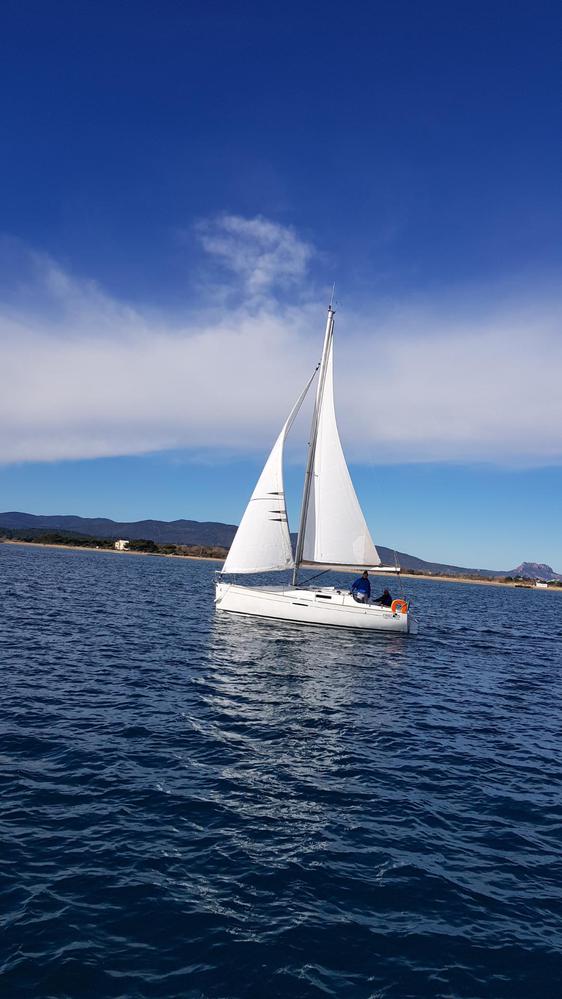 Grande voile enrouleur de mat pour first 25