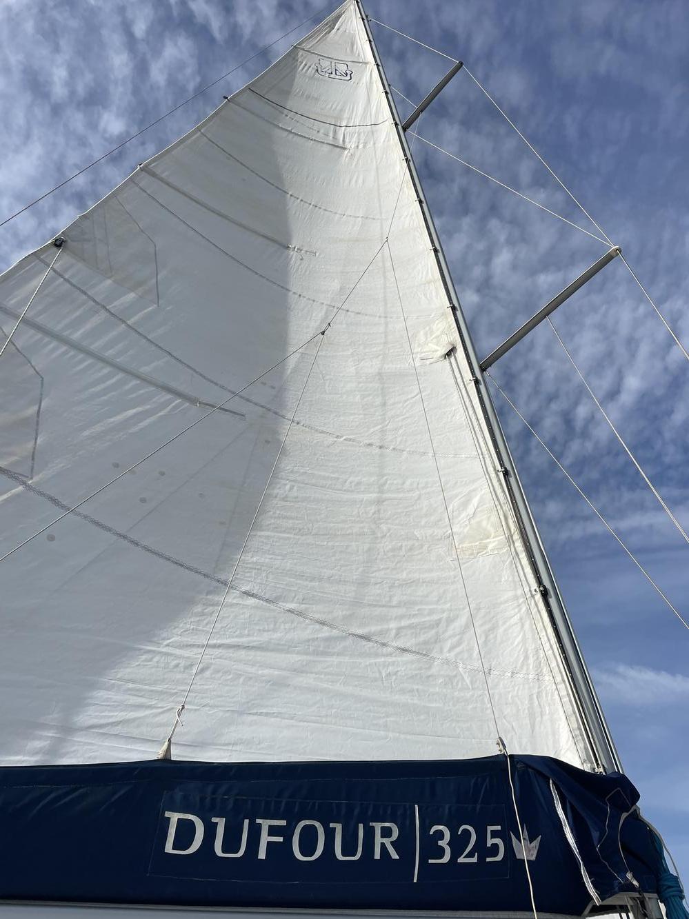 Grand voile 22 M/Carré