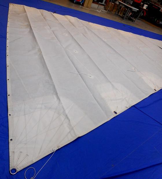 GRANDE VOILE PERFORMANCE SAIL de 27 M2 ETAT NEUF