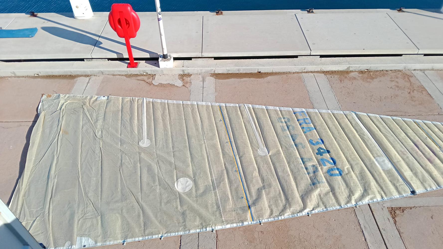 Grand voile grand surprise