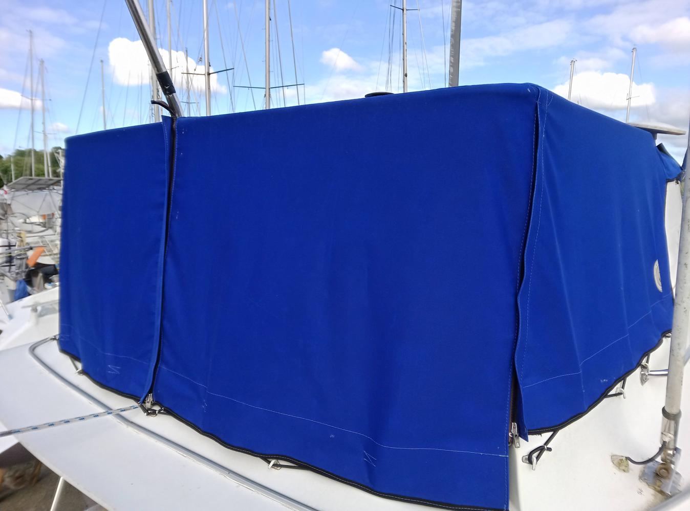 Taud de flybridge ocqueteau 975