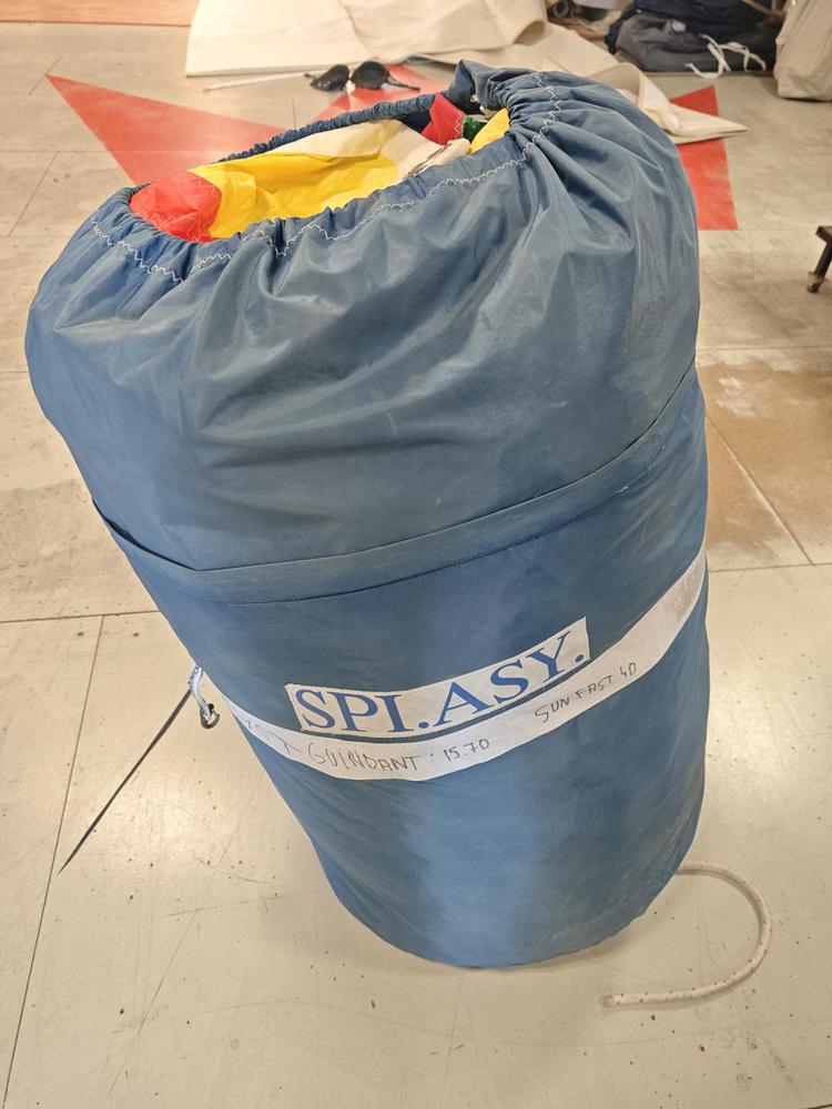 Spi Asymétrique 90 m2