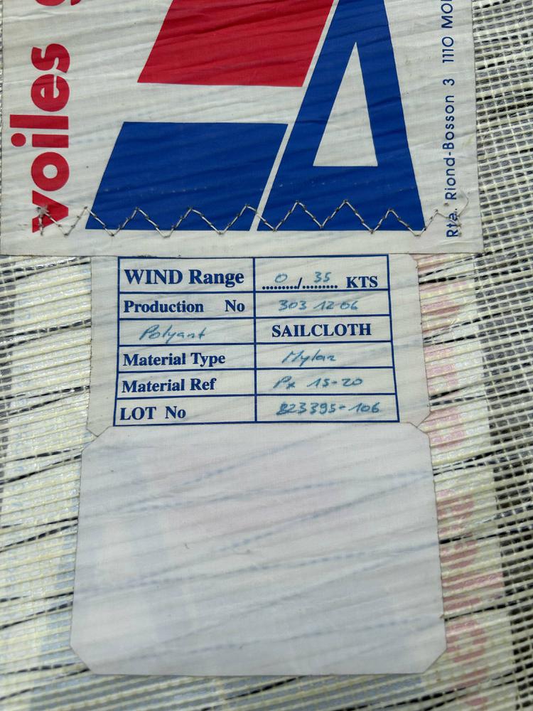 Grand voile Grand surprise