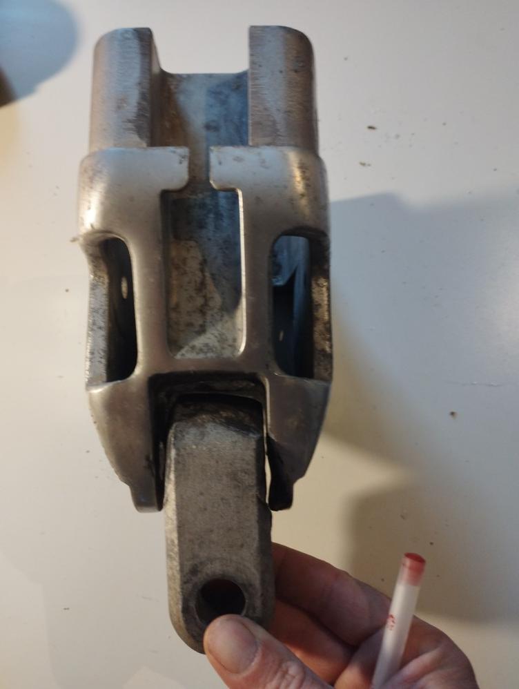 Embout avant de bome et vit de mulet