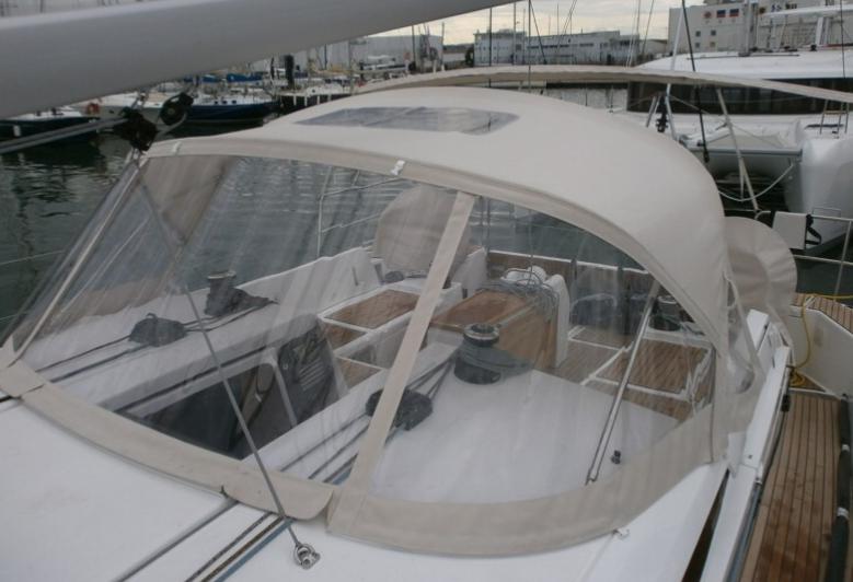 Capote de roof neuve Sun Odyssey 490