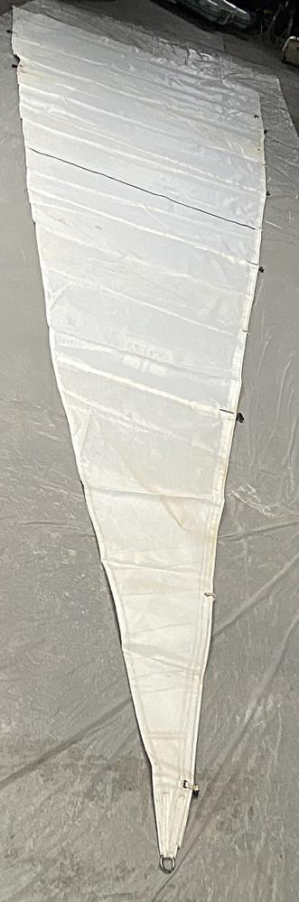 Grand voile sur chariot FULLBATTEN 2 ris bon état