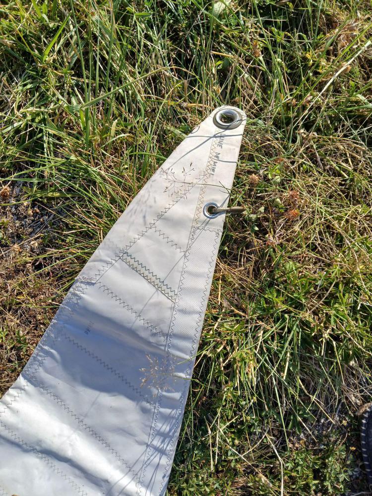 Voile d'avant Tasker