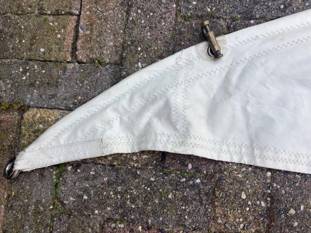 19.5m2 Genoa with hanks
