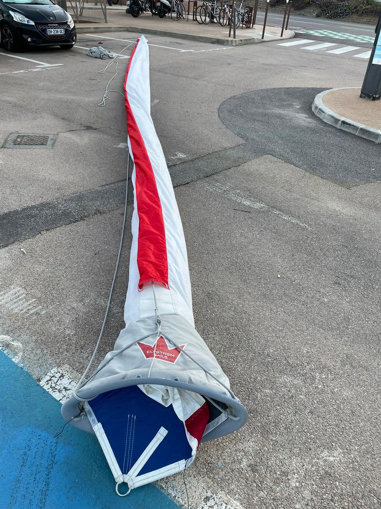 Spi asymétrique elvstrom