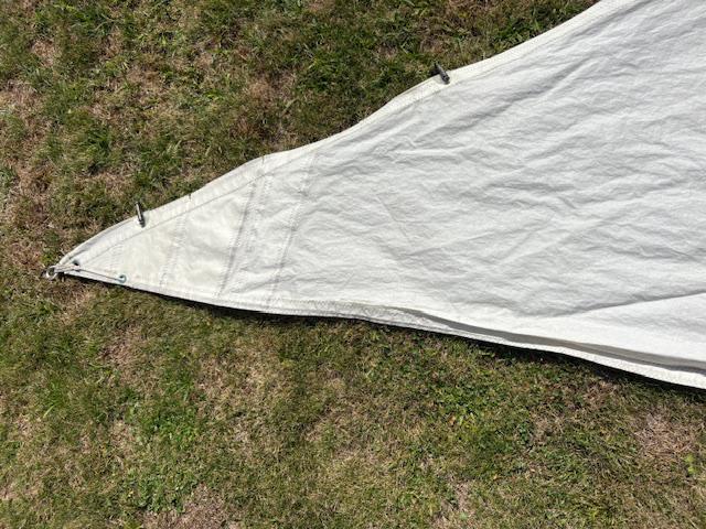 16m2 Dacron Genoa with hanks
