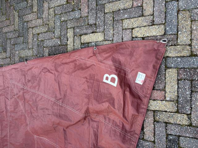 7.5m2 Tanbark Jib with hanks