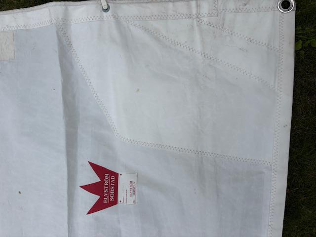 22m2 Mainsail ex Dufour 325