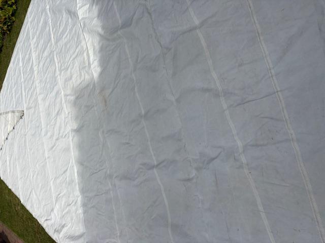 53m2 Genoa with hanks