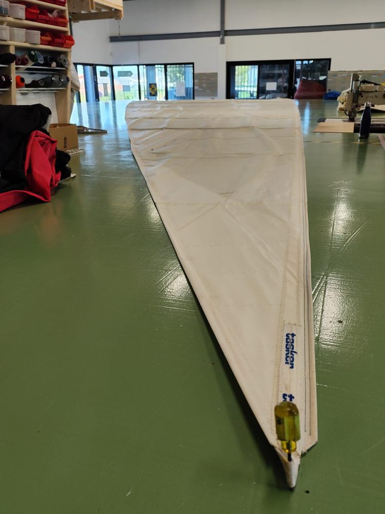 S25100 - Grand Voile sur enrouleur