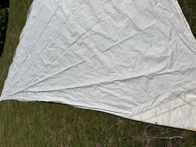 16m2 Dacron Genoa with hanks