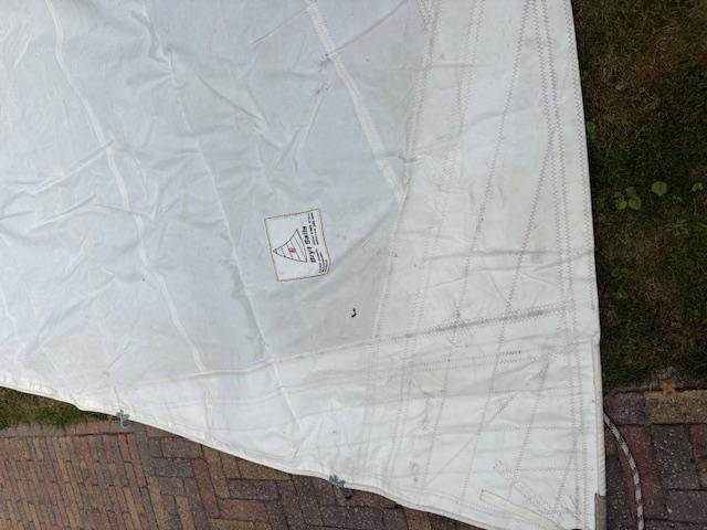 53m2 Genoa with hanks