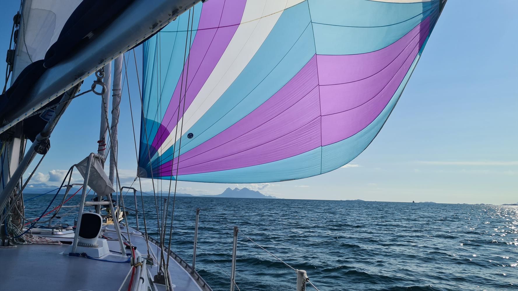 Spi asymetrique 95m2 avec chaussette