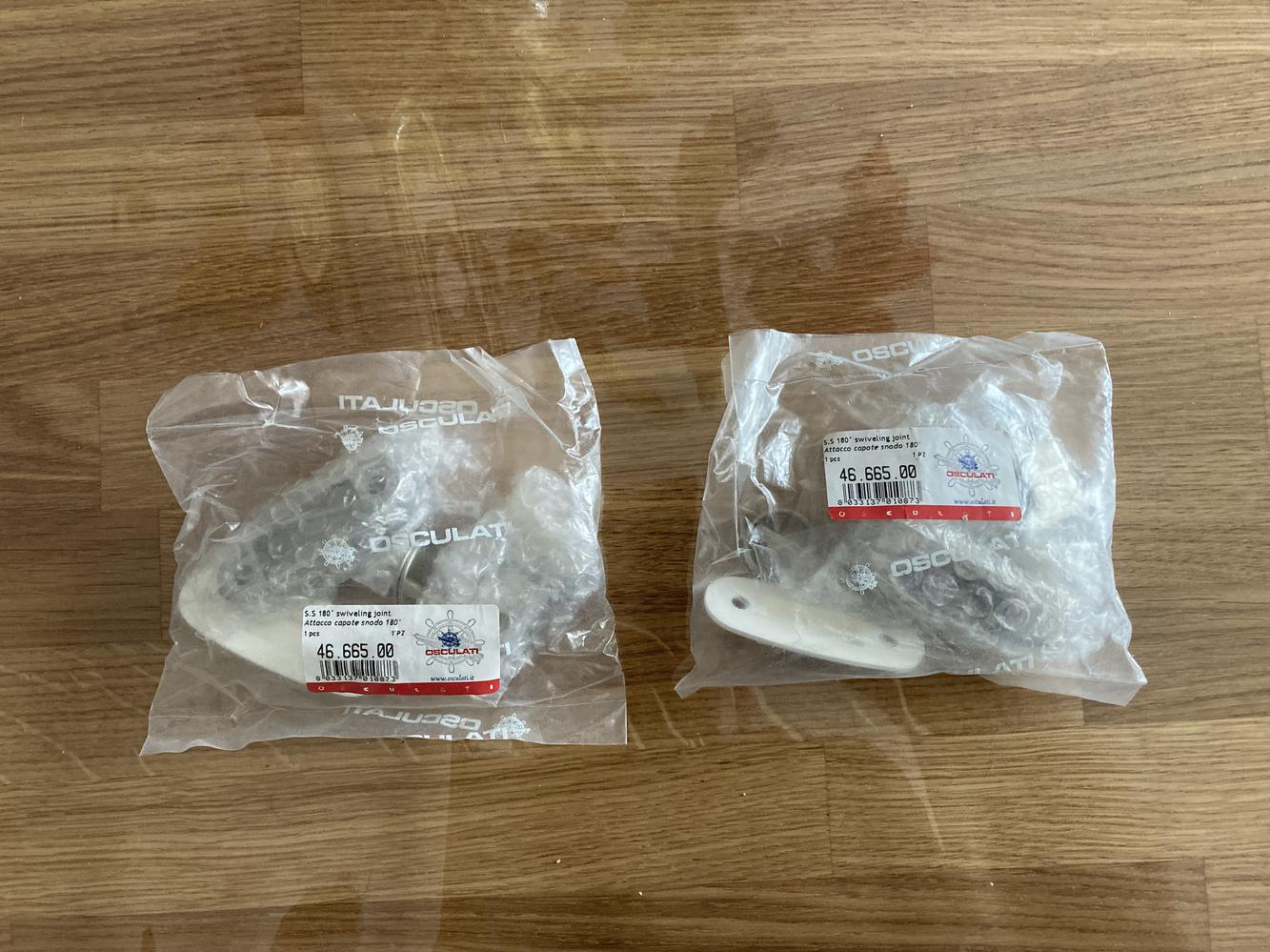 2 platines articulées pour capote