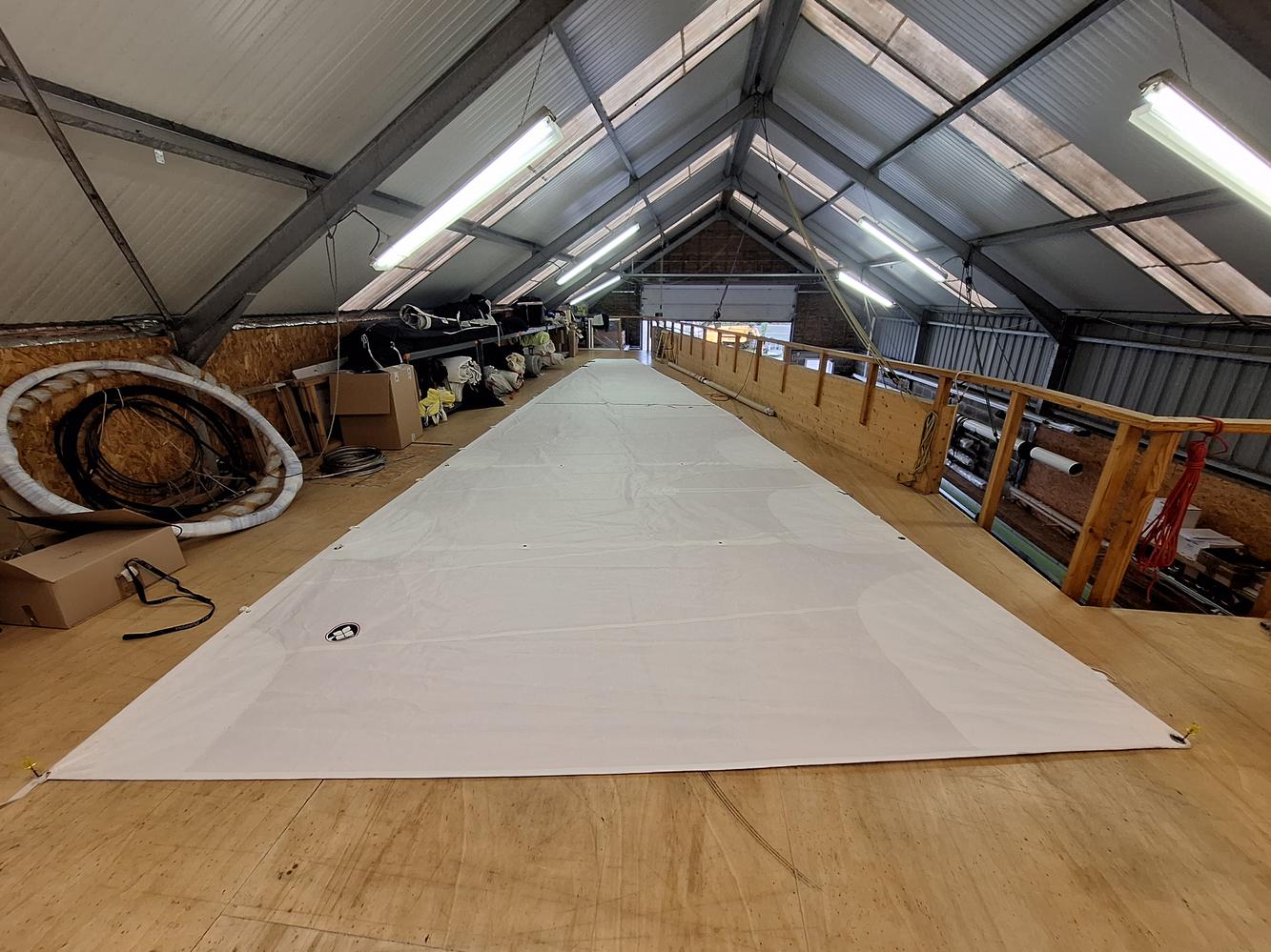 Grand voile à corne semi lattée 2 ris 32 m²