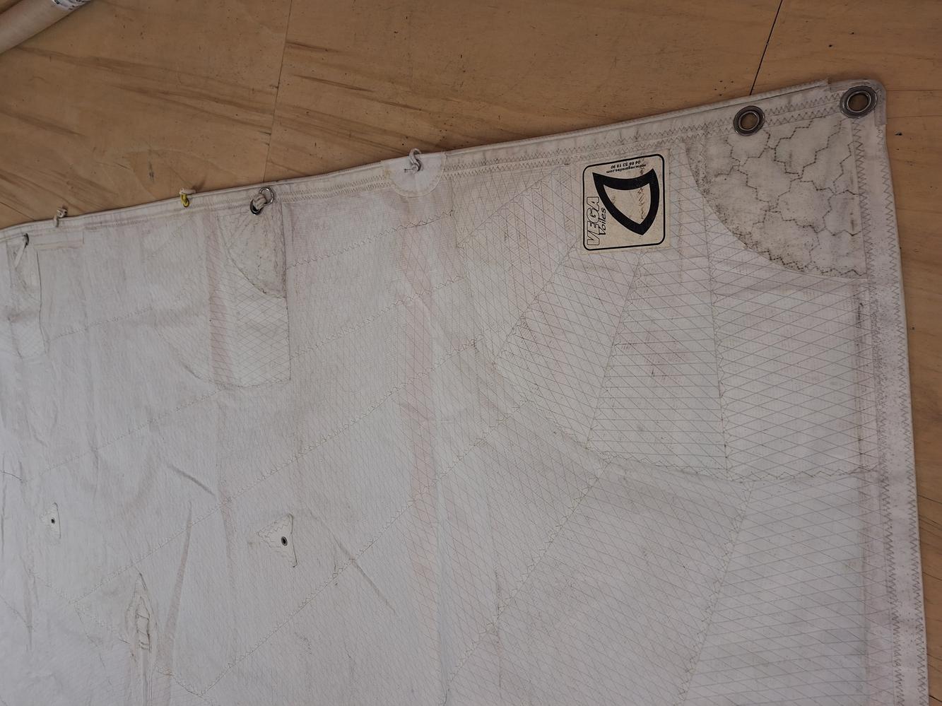 Grand voile semi lattée 3 ris 17.5 m²