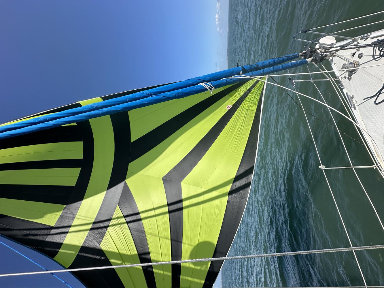 Spi asymétrique 80m2 + chaussette