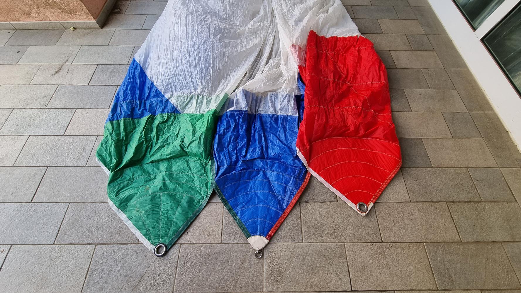 Spi symétrique Sun Odyssey 52.2