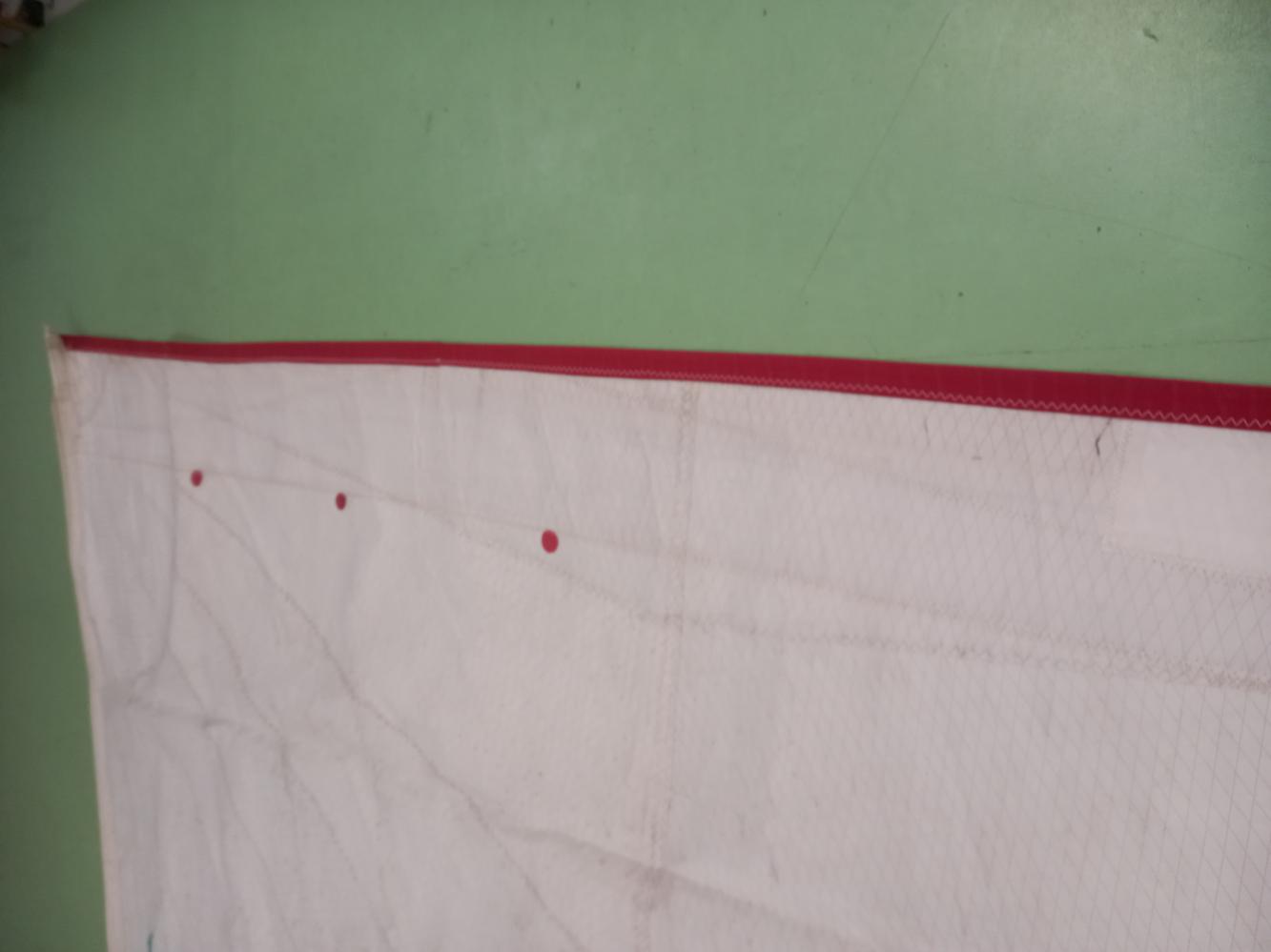 Génois sur enrouleur avec bande anti UV 21m²