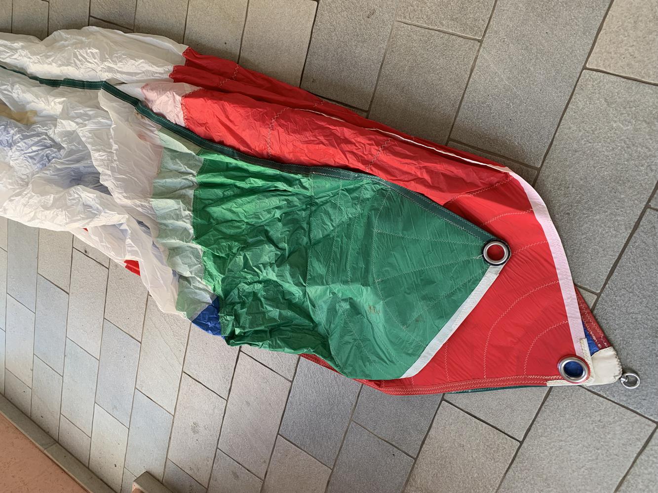 Spi symétrique Sun Odyssey 52.2