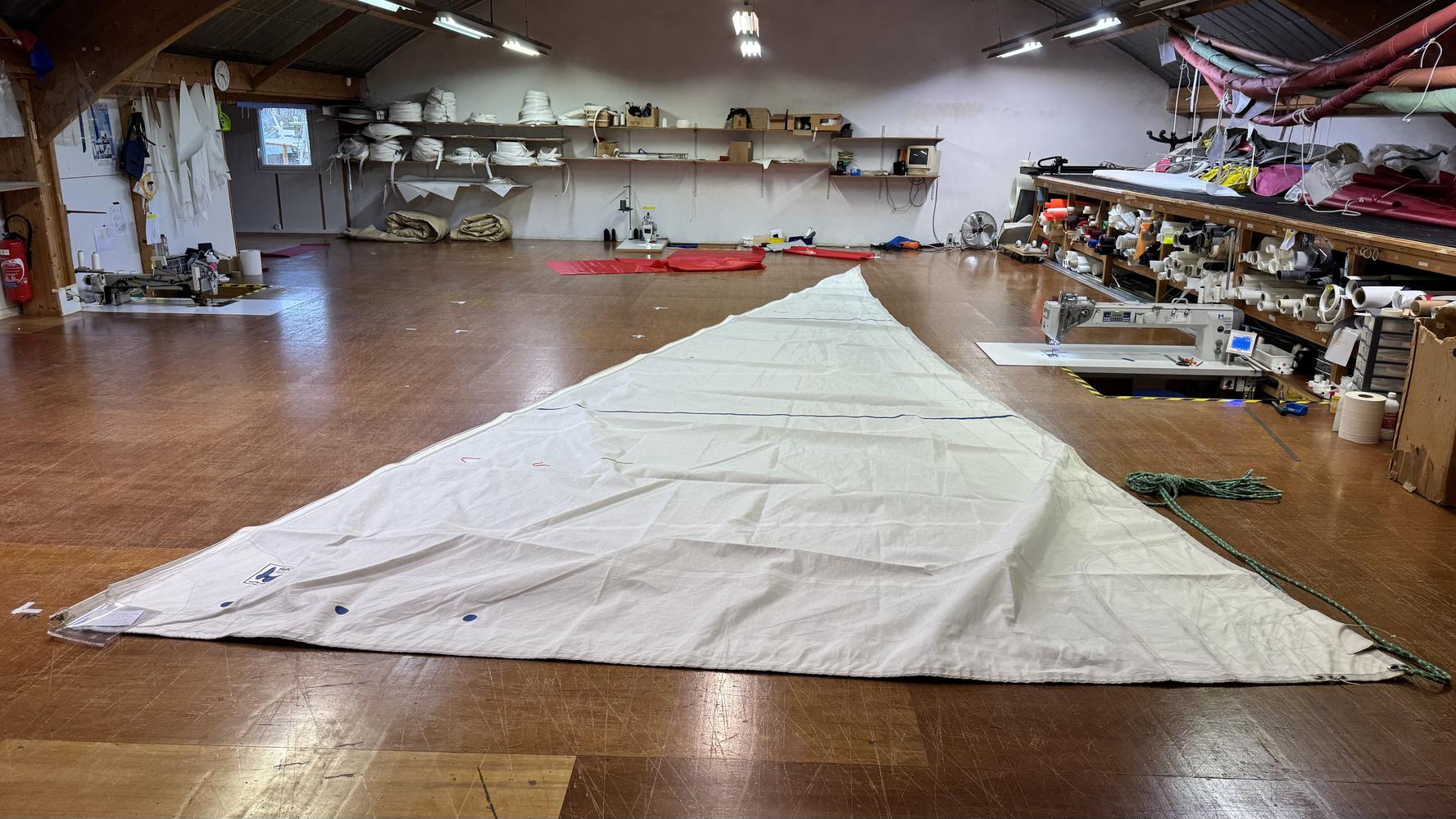 GENOIS SUR ENROULEUR OCEANIS 281