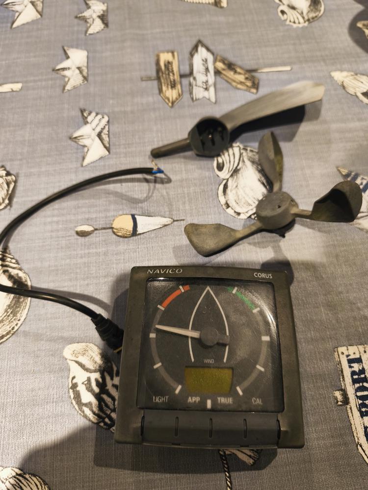 NAVICO CORUS C500W Unité principale d'affichage, i