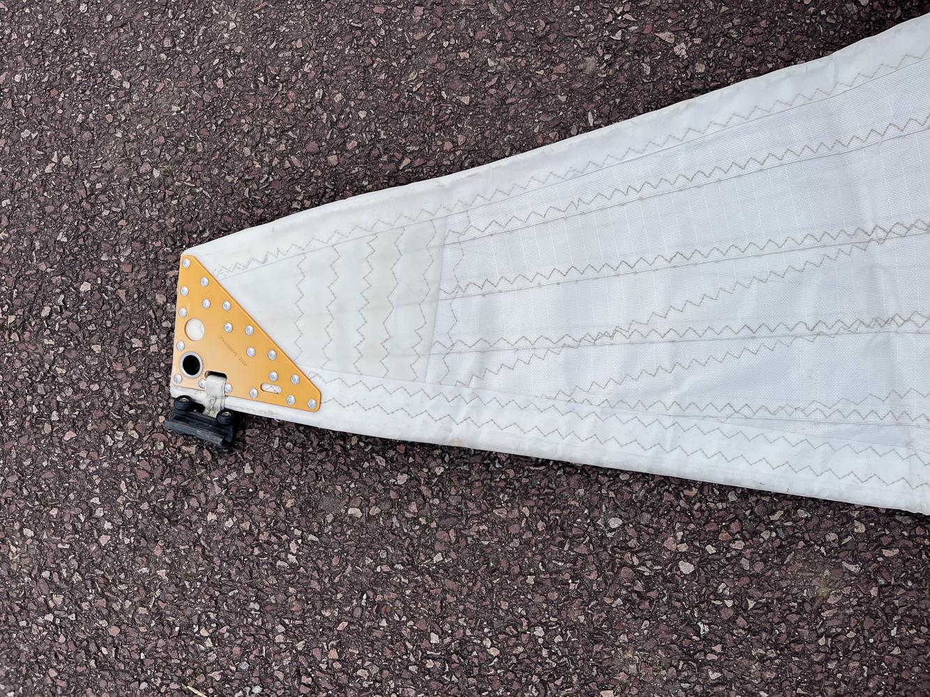 Grand voile lattée Incidence