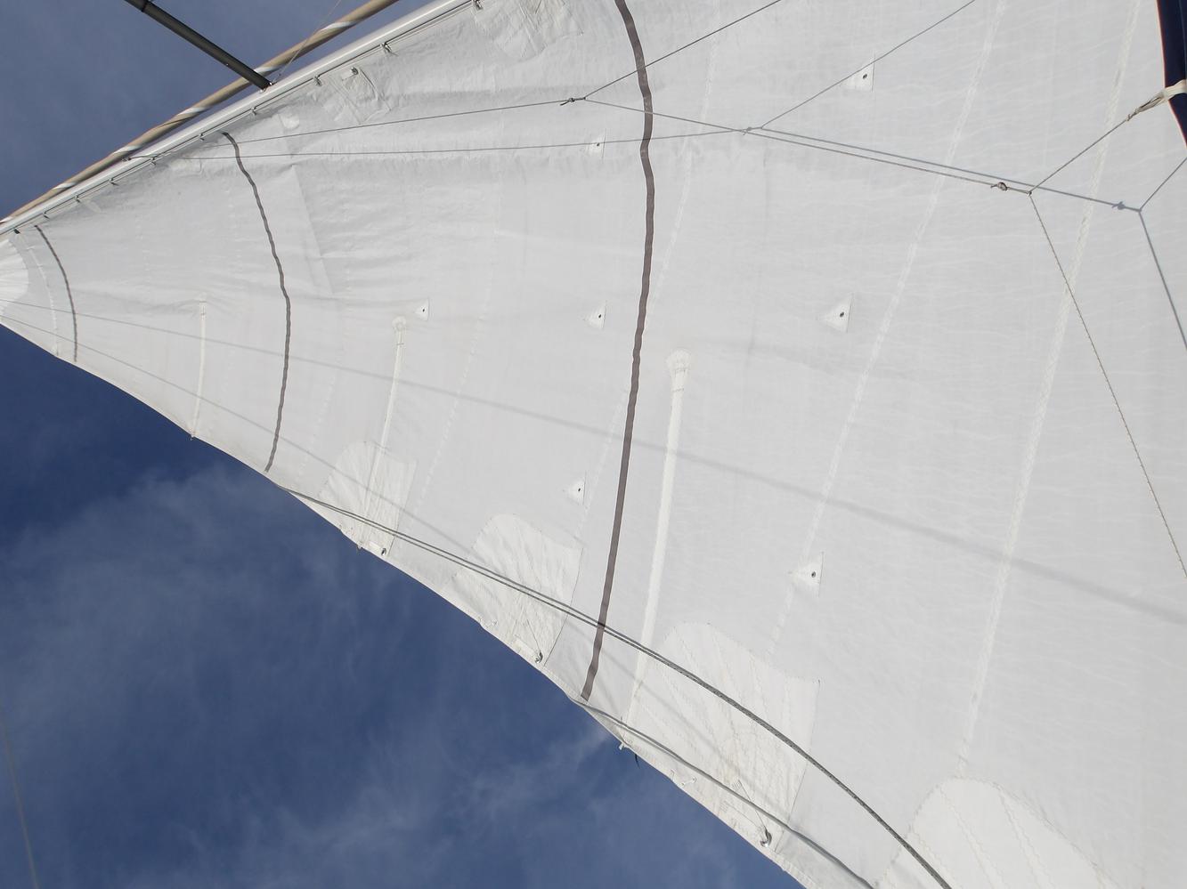 Grand voile semi lattée 28 m2