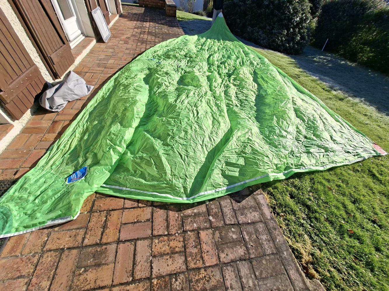 Spi asymetrique tres bon etat