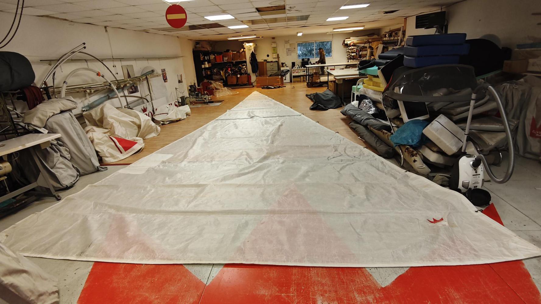 Génois régate membrane polyester First 31.7