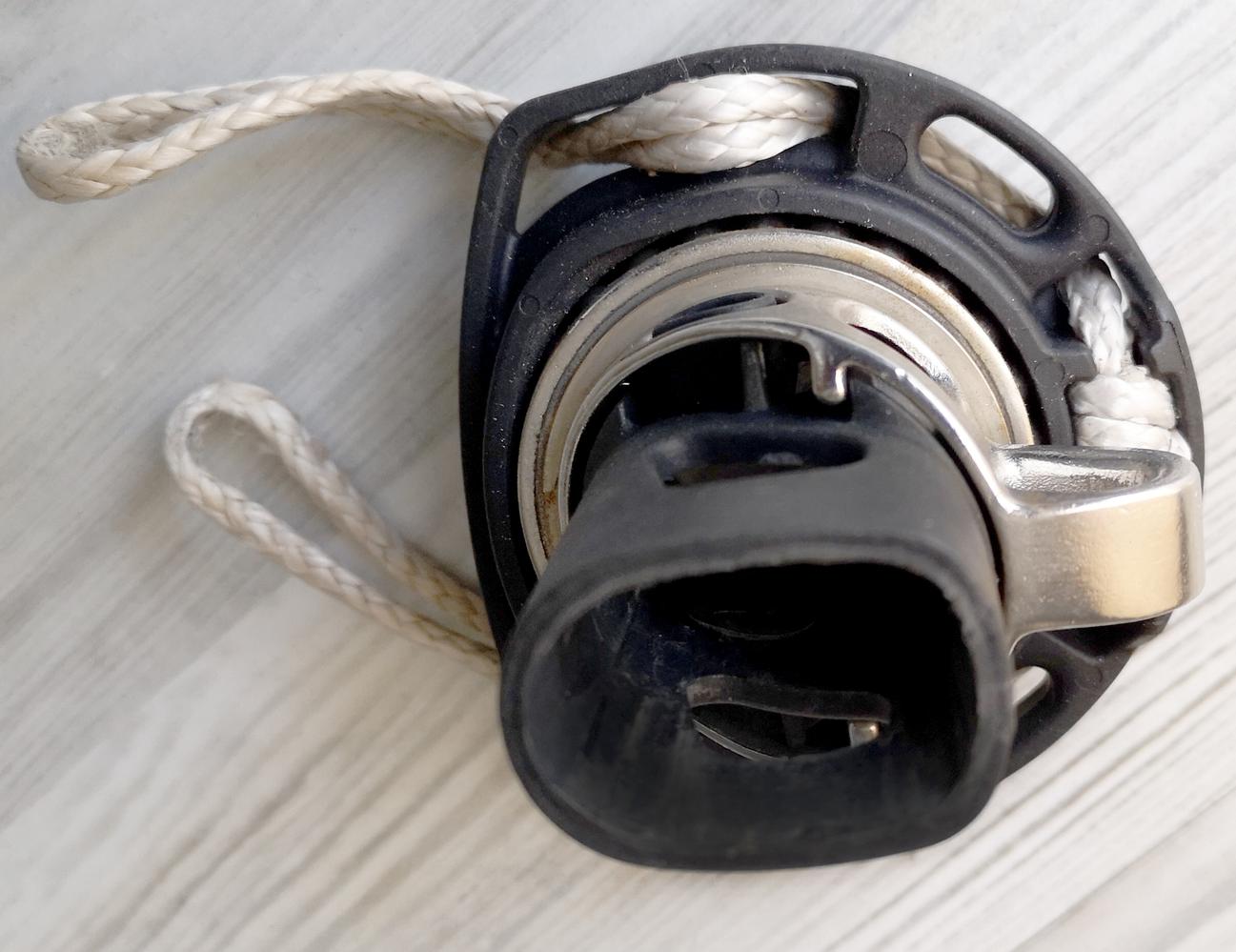 Emerillon Furlex 104 S