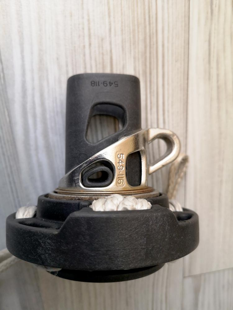 Emerillon Furlex 104 S