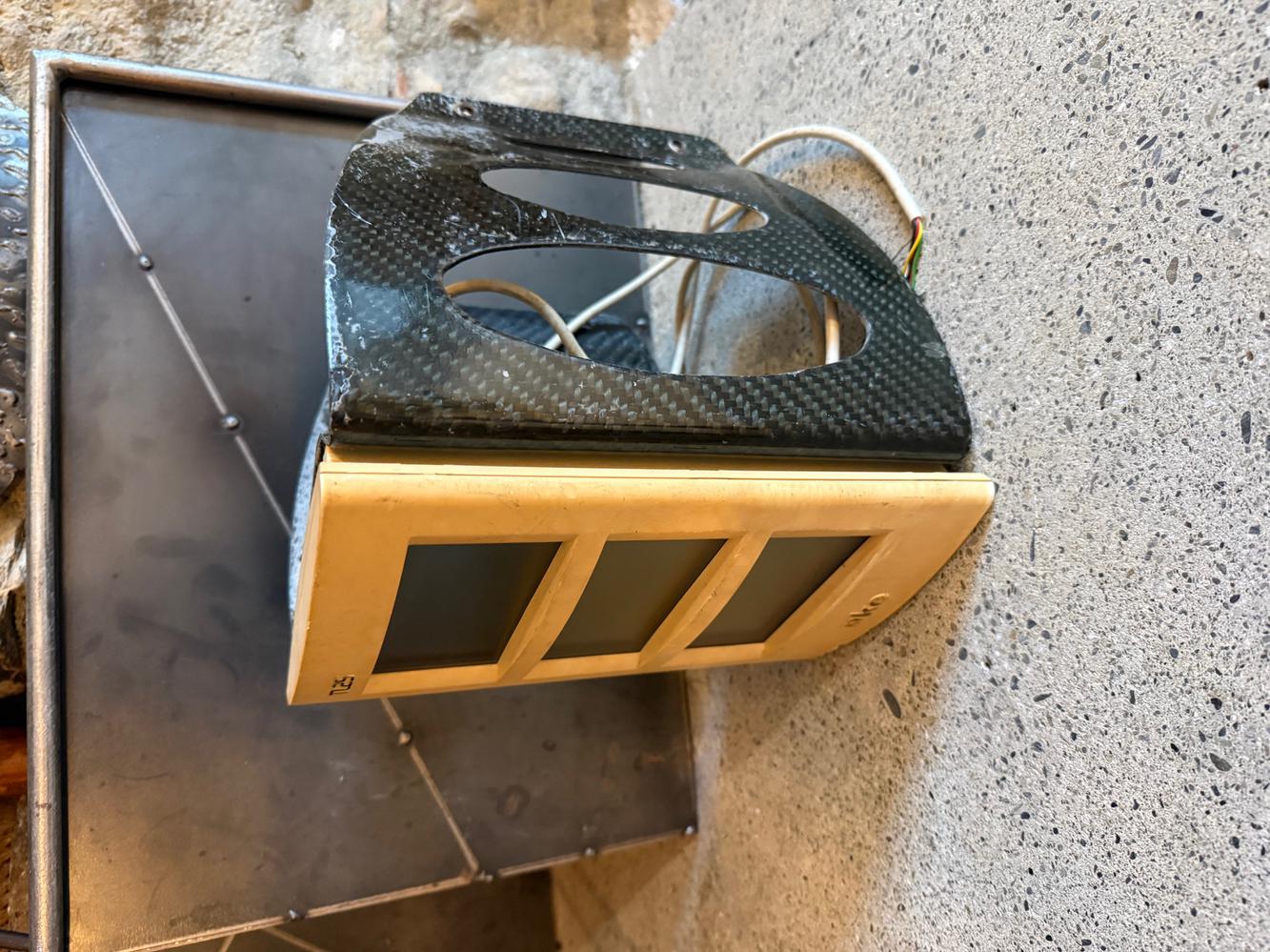 AFFICHEUR NKE TL 25 avec support carbone