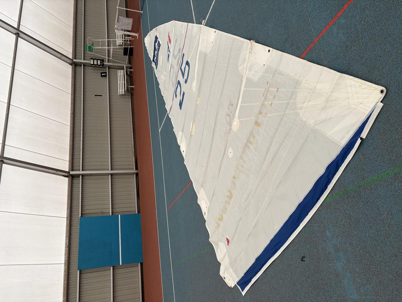 Grand voile Figaro 1