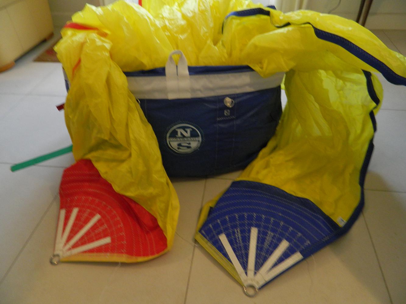 SPI MEDIUM 70 m2 NORTH SAILS NEUF