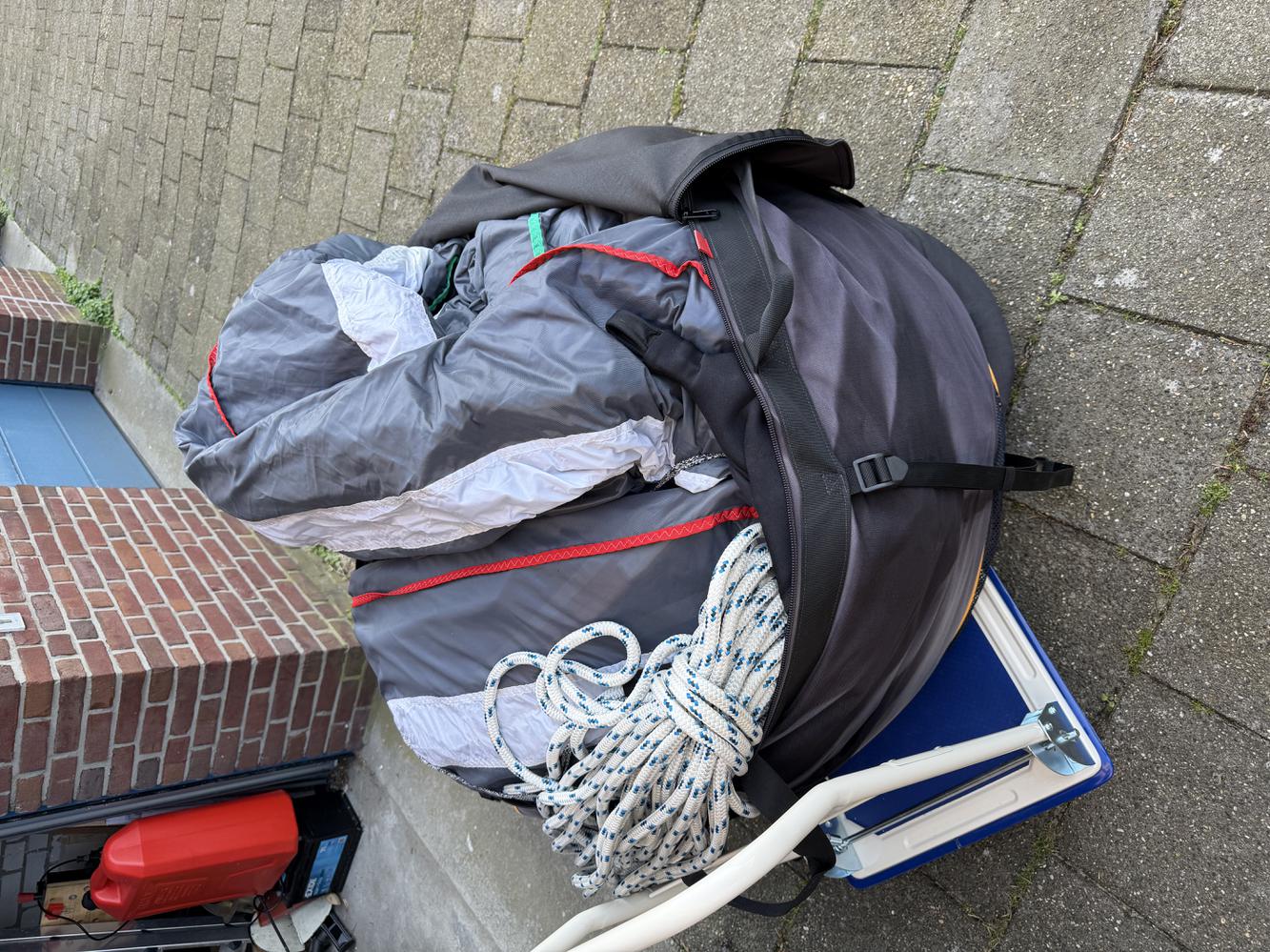 Nearly new Parasailor