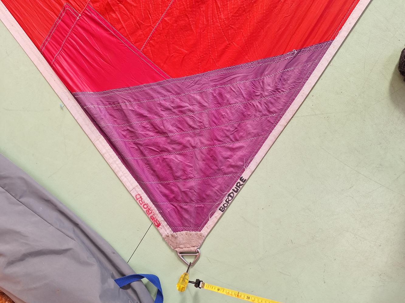 Spi symétrique 83 m²