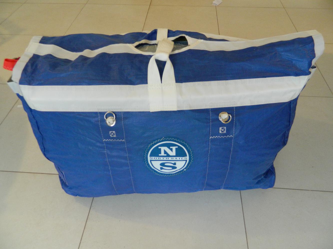 SPI MEDIUM 70 m2 NORTH SAILS NEUF