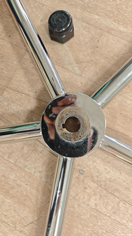 2 Barre à roue Lewmar 83 cm