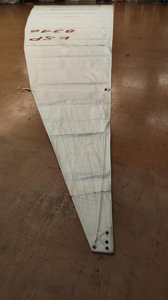 Racer/cruiser Elvström main sail