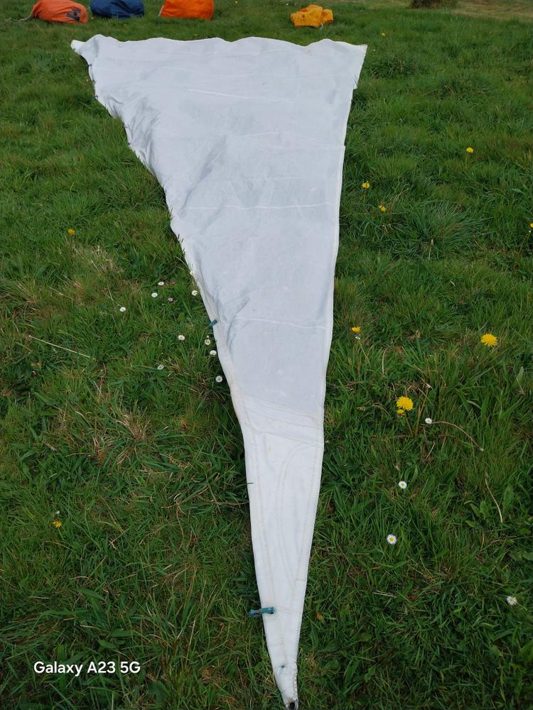 Jeu de 5 voiles pour Sangria (habitable de 7.60 m)