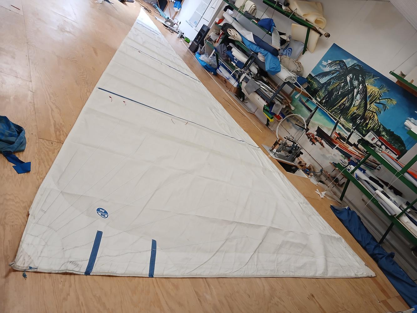 Génois Enrouleur ex SO42DS north triradial 43 m2