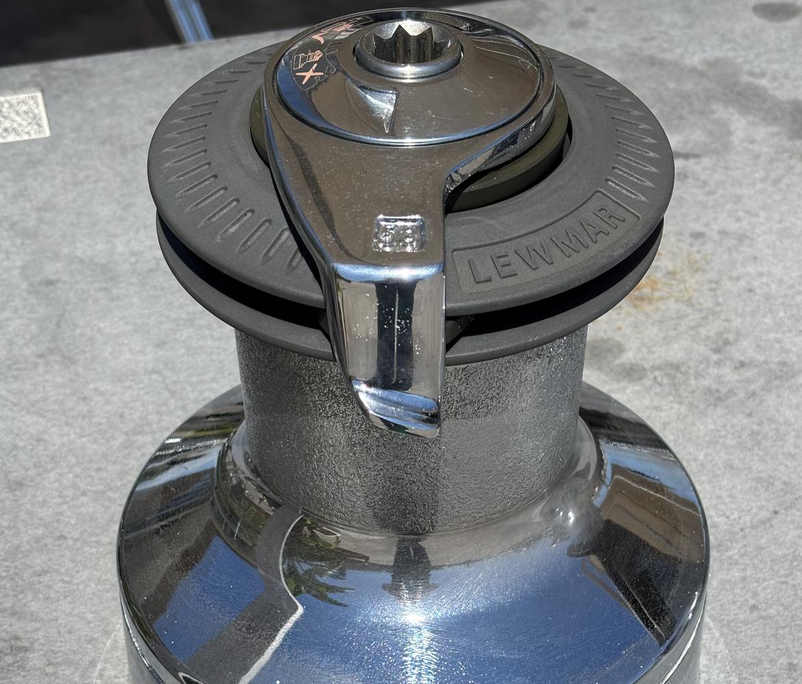 Winch Lewmar 58 ST Inox (la paire)