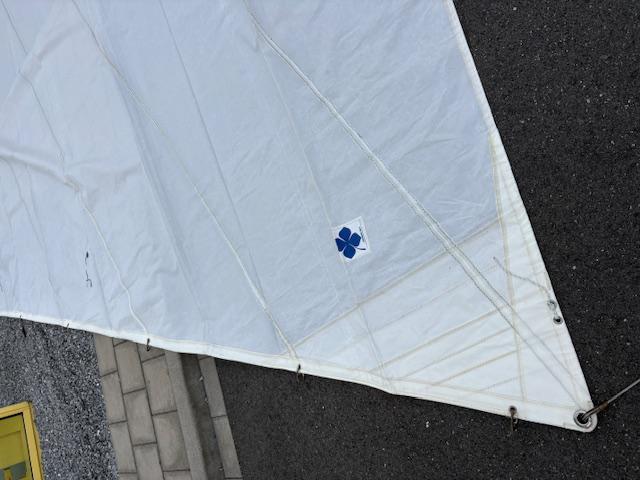 66m2 X-Cut Dacron Genoa with hanks