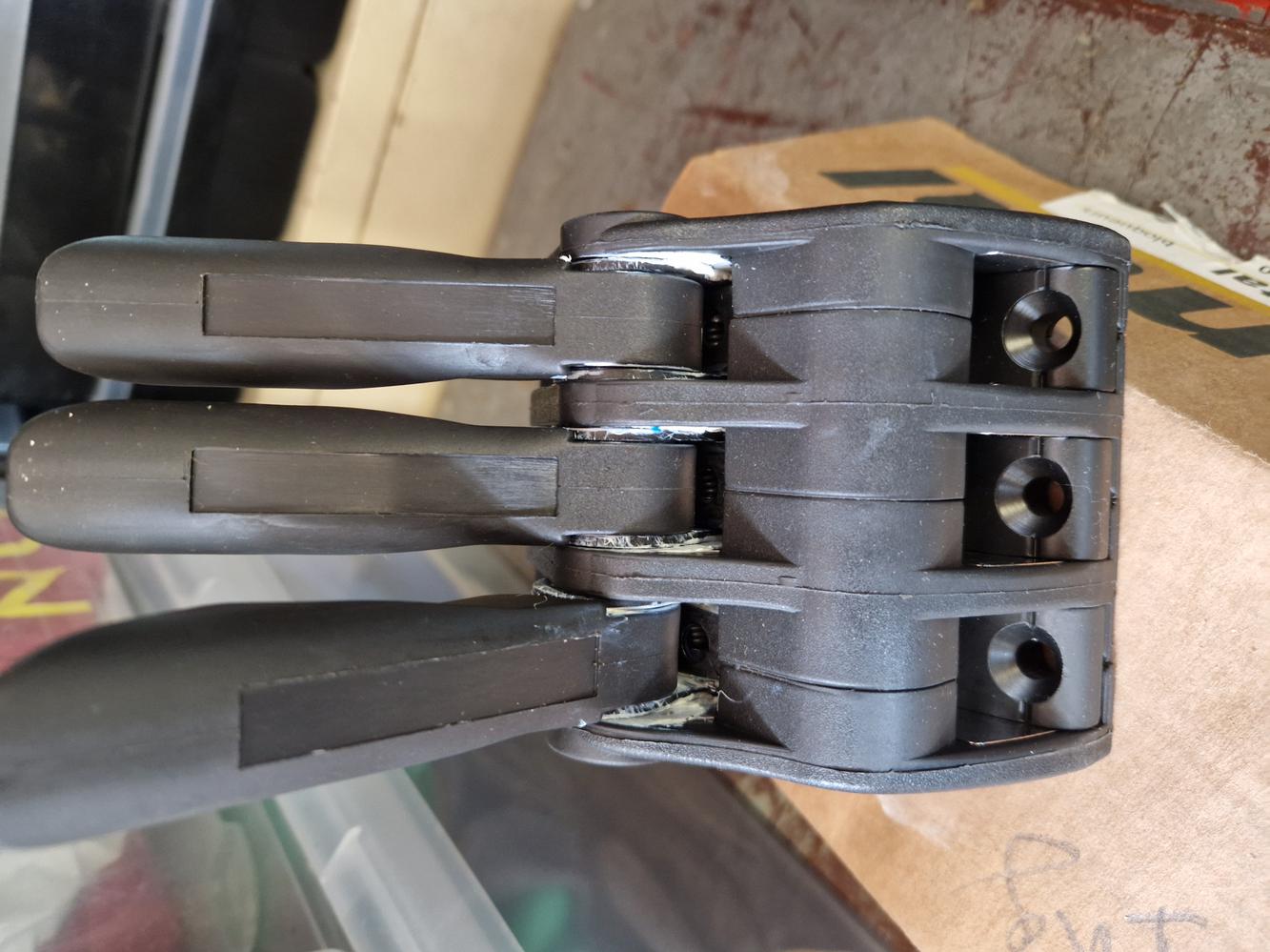 Bloqueur triple antal