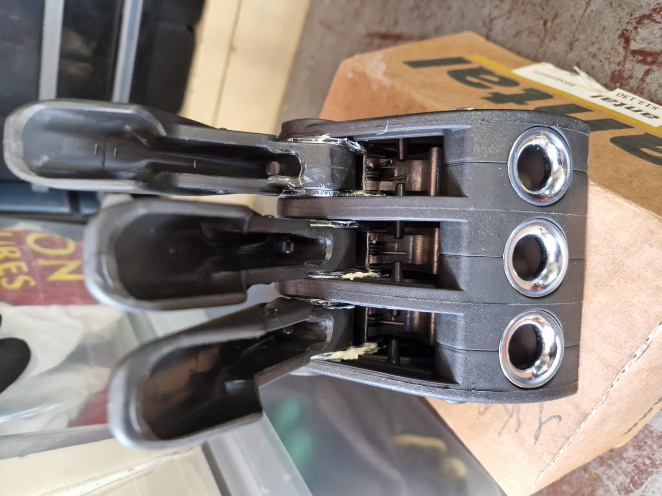 Bloqueur triple antal